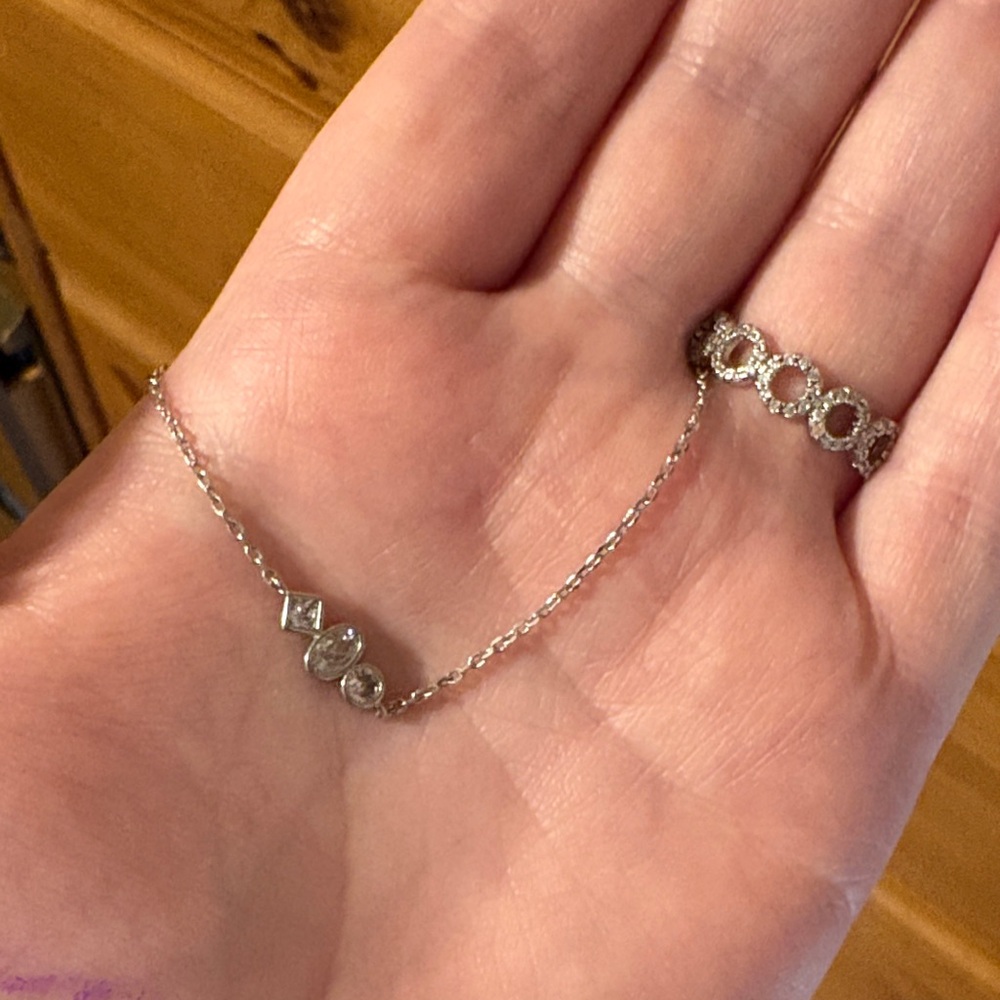 Dazzling Silver Bracelet and Ring Set